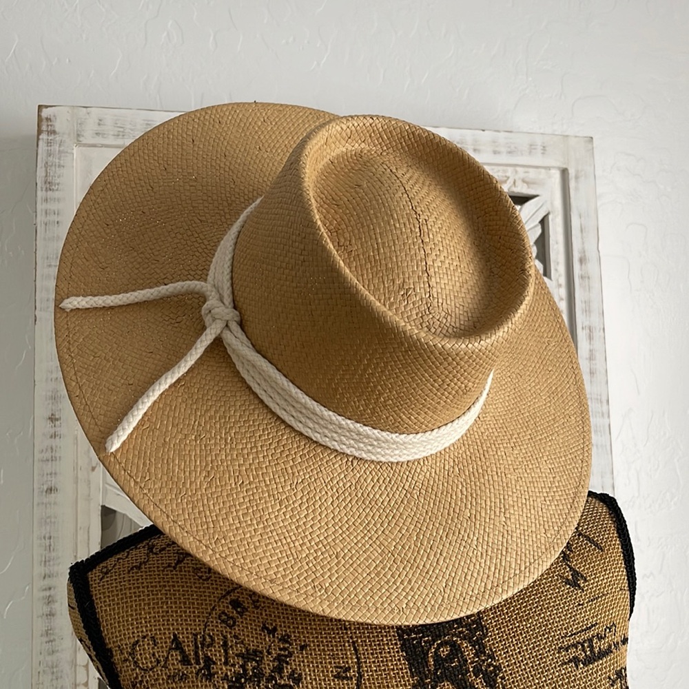 Brand new GIGI PIP straw hat